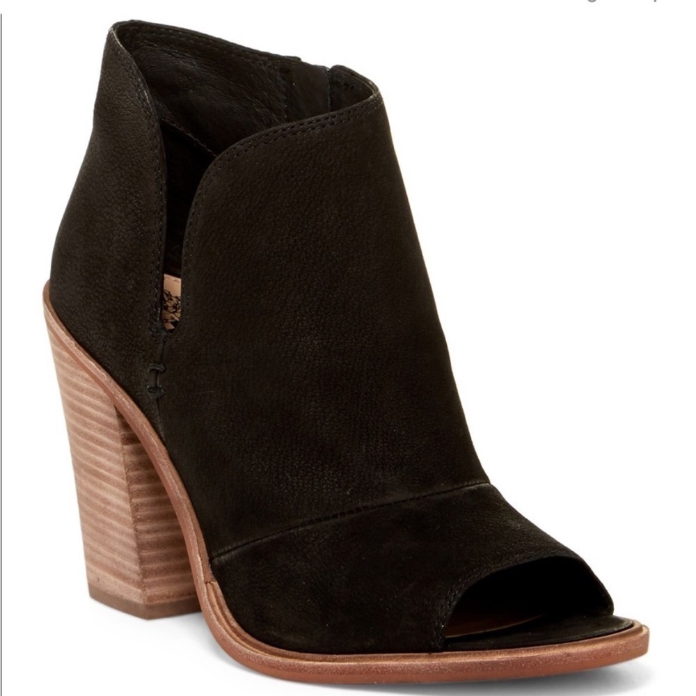 Vince Camuto | Katleen Peep Toe Booties Black Heeled Women’s Shoes Size 6